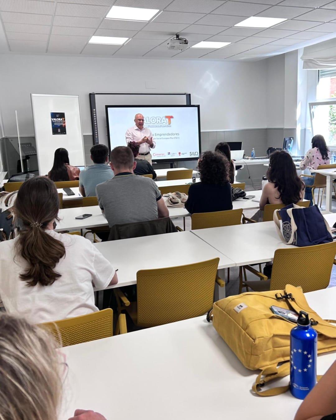Taller presencial de la segunda convocatoria de VALORA-T en el Aula i-Lab de la Universidad de León