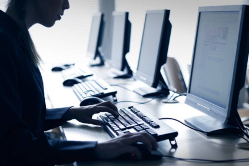 Grado en ADE, Economía, Finanzas o similar